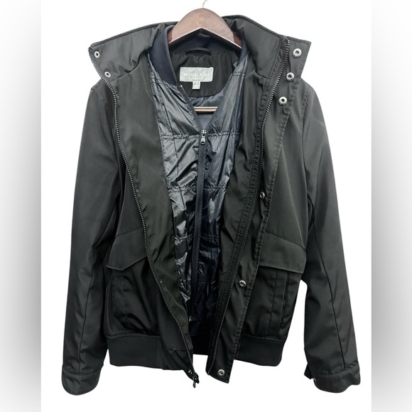 Michael Kors Men’s Hybird Rain Jacket Black w/ hideaway hood Size Small - Picture 3 of 9